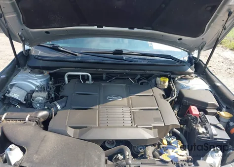 2017 Subaru Outback 3.6R Limited from USA, damaged, VIN 4S4BSENC2H3313429